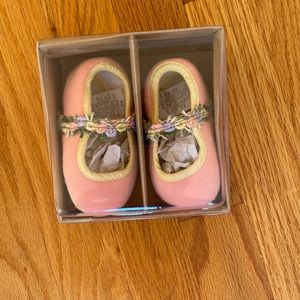 NWT Gymboree 1995 wild flower crib shoes